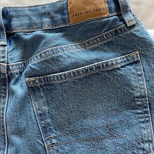 American Eagle Size 2 Crossover Denim Shorts